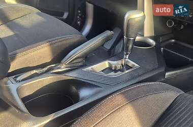 Внедорожник / Кроссовер Toyota RAV4 2014 в 