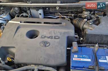 Позашляховик / Кросовер Toyota RAV4 2013 в 