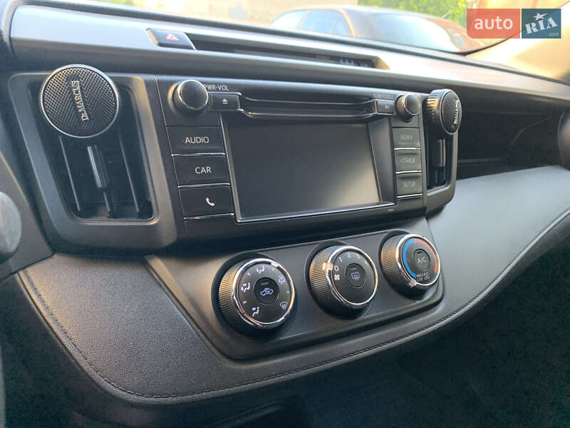 Внедорожник / Кроссовер Toyota RAV4 2016 в Львове
