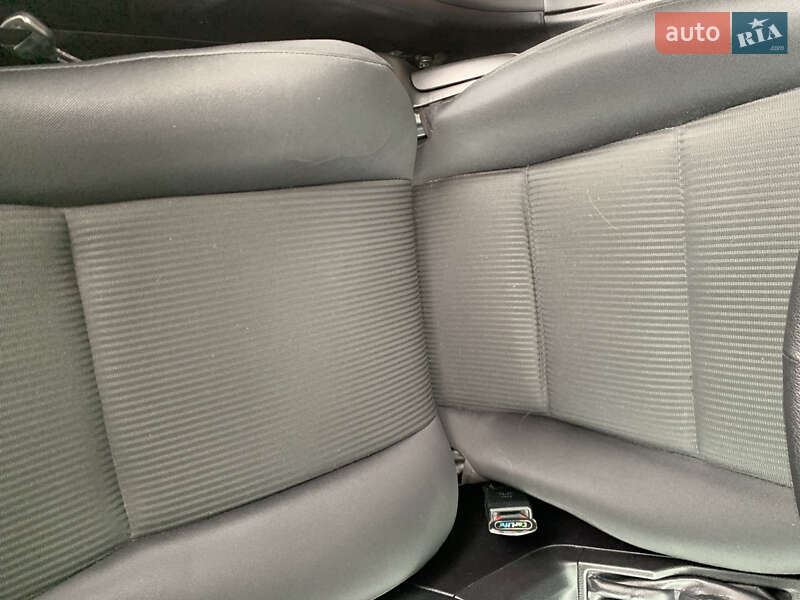 Внедорожник / Кроссовер Toyota RAV4 2016 в Львове