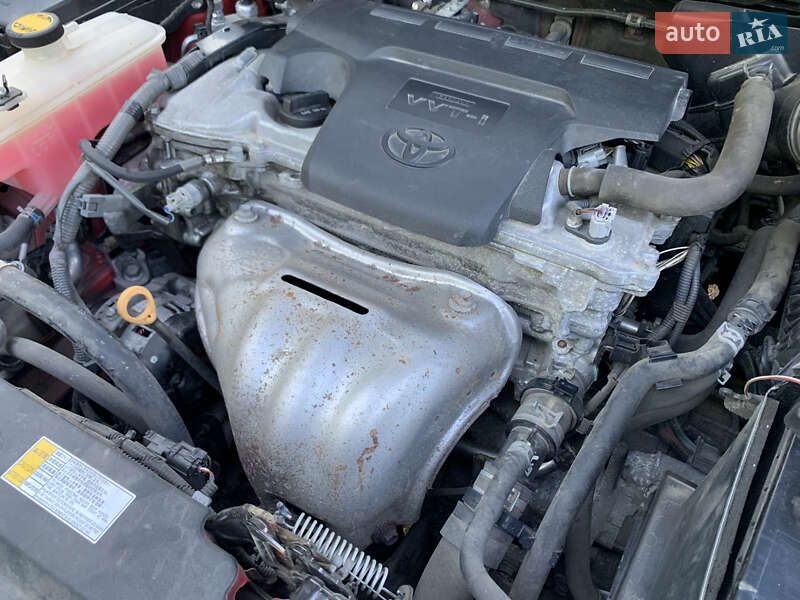 Внедорожник / Кроссовер Toyota RAV4 2016 в Львове