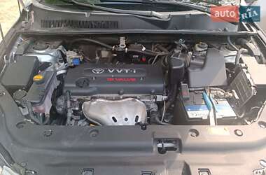 Внедорожник / Кроссовер Toyota RAV4 2008 в 