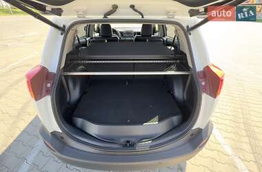 Внедорожник / Кроссовер Toyota RAV4 2013 в 