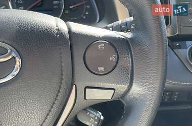 Внедорожник / Кроссовер Toyota RAV4 2013 в 