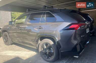 Внедорожник / Кроссовер Toyota RAV4 2019 в 