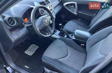Внедорожник / Кроссовер Toyota RAV4 2008 в 