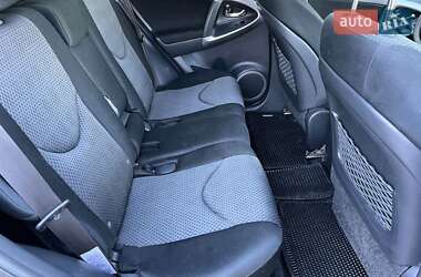 Внедорожник / Кроссовер Toyota RAV4 2008 в 