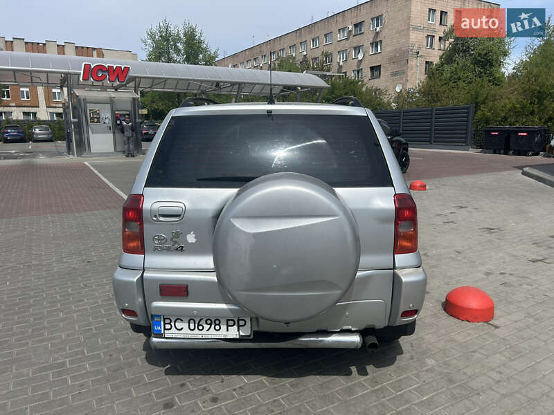 Позашляховик / Кросовер Toyota RAV4 2003 в Чернігові