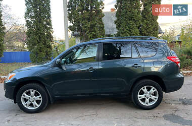 Позашляховик / Кросовер Toyota RAV4 2012 в 