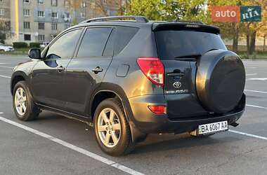 Внедорожник / Кроссовер Toyota RAV4 2008 в 