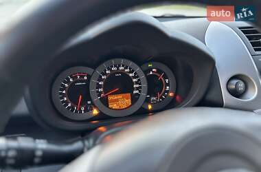 Внедорожник / Кроссовер Toyota RAV4 2008 в 