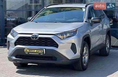 Внедорожник / Кроссовер Toyota RAV4 2020 в 