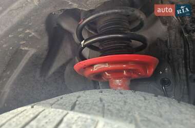 Позашляховик / Кросовер Toyota RAV4 2021 в 