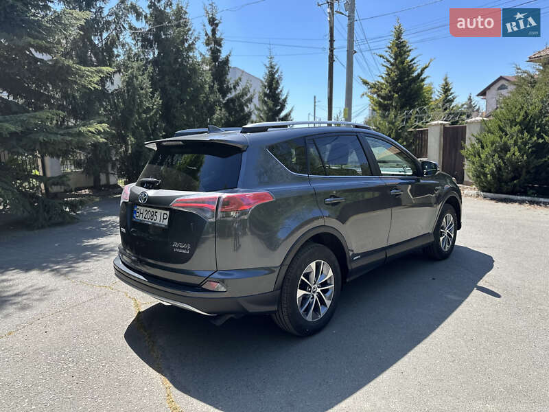 Позашляховик / Кросовер Toyota RAV4 2018 в Одесі