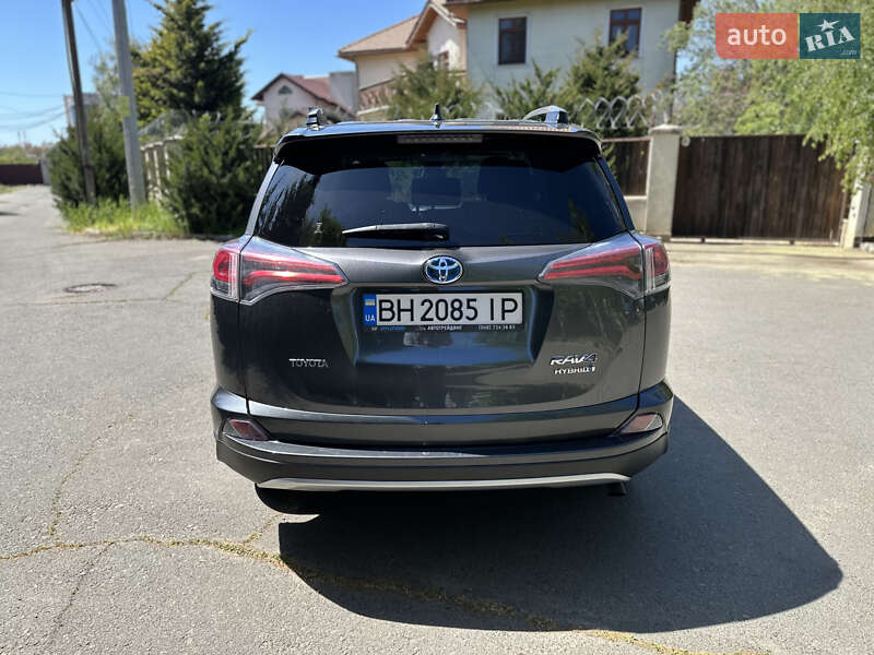 Позашляховик / Кросовер Toyota RAV4 2018 в Одесі