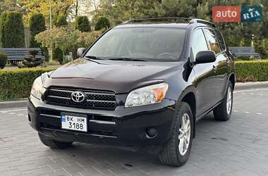 Позашляховик / Кросовер Toyota RAV4 2007 в Сарнах