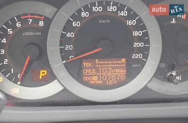 Позашляховик / Кросовер Toyota RAV4 2012 в 