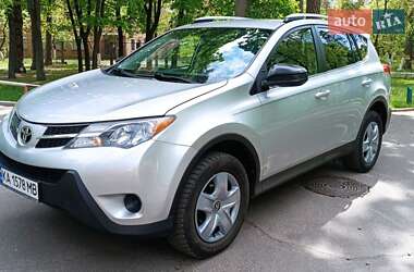 Позашляховик / Кросовер Toyota RAV4 2014 в 
