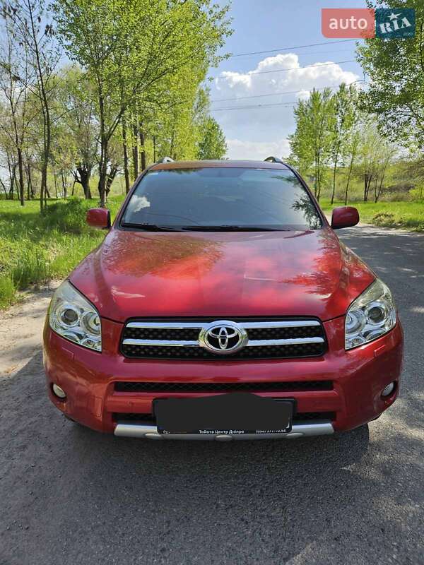 Внедорожник / Кроссовер Toyota RAV4 2007 в 