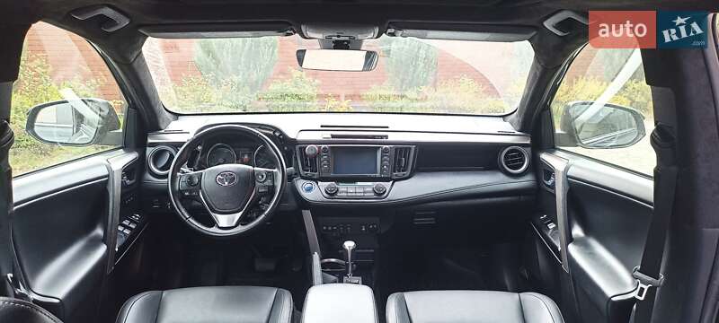 Позашляховик / Кросовер Toyota RAV4 2017 в Києві