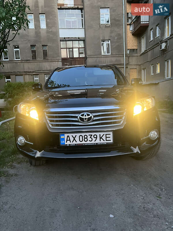 Toyota RAV4 2012