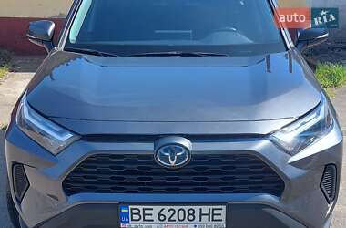 Позашляховик / Кросовер Toyota RAV4 2022 в 
