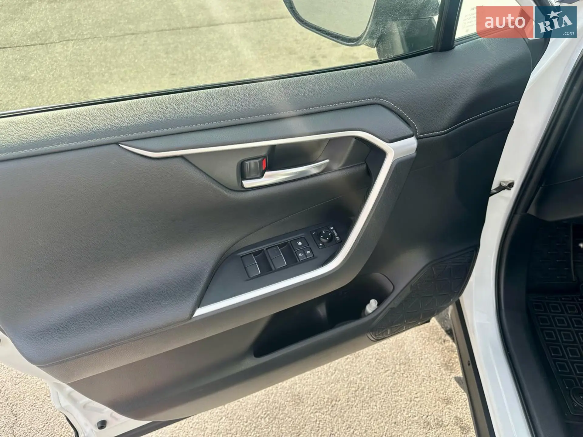 2021 Toyota RAV 4 - мініатюра 9