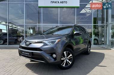 Внедорожник / Кроссовер Toyota RAV4 2018 в Киеве