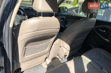 Внедорожник / Кроссовер Toyota RAV4 2007 в 