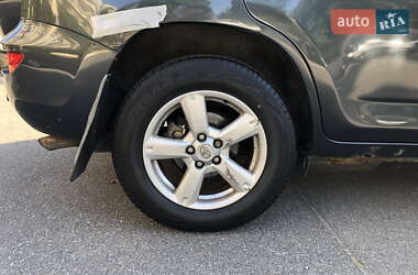 Внедорожник / Кроссовер Toyota RAV4 2007 в 