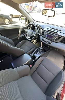 Внедорожник / Кроссовер Toyota RAV4 2016 в 