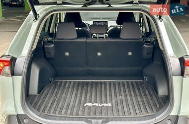 Позашляховик / Кросовер Toyota RAV4 2020 в 