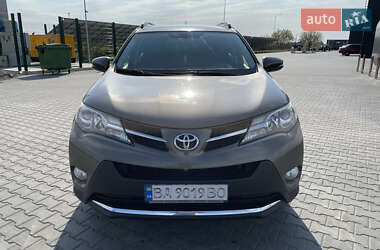Внедорожник / Кроссовер Toyota RAV4 2013 в Голованевске