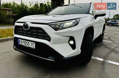 Внедорожник / Кроссовер Toyota RAV4 2022 в Киеве