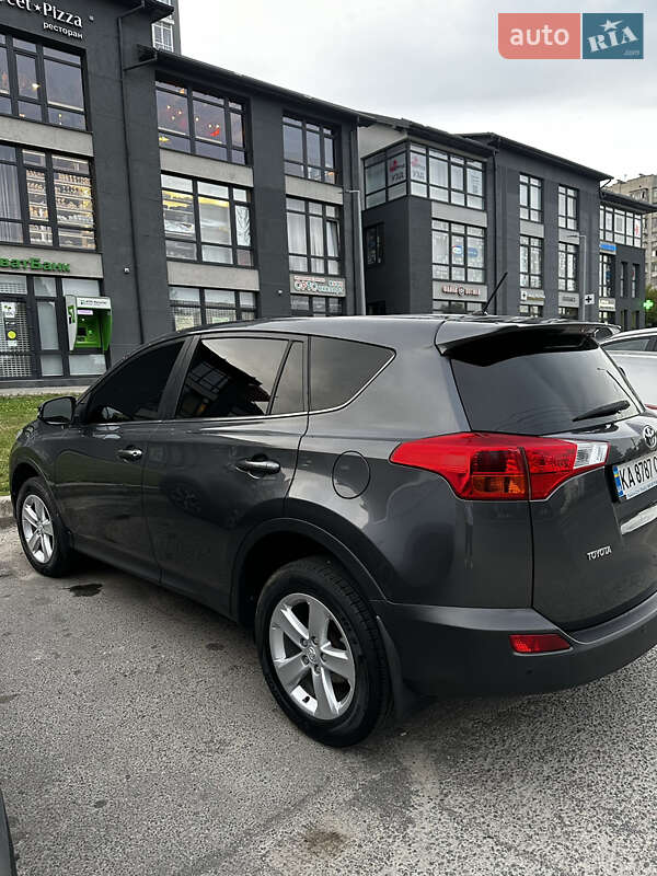 Позашляховик / Кросовер Toyota RAV4 2014 в Львові