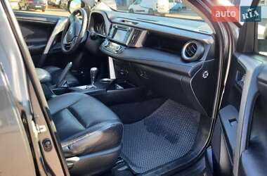 Внедорожник / Кроссовер Toyota RAV4 2013 в 