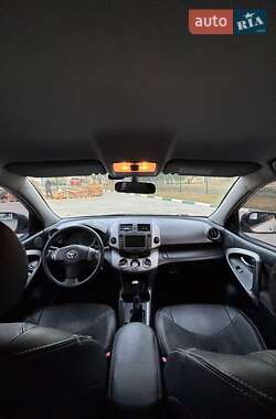 Внедорожник / Кроссовер Toyota RAV4 2008 в 
