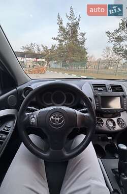 Внедорожник / Кроссовер Toyota RAV4 2008 в 