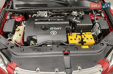 Позашляховик / Кросовер Toyota RAV4 2011 в 