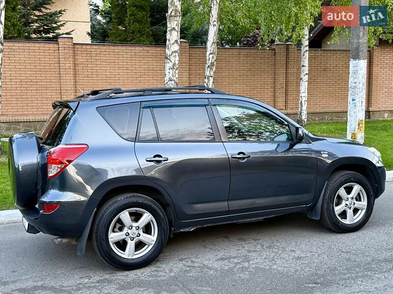 Позашляховик / Кросовер Toyota RAV4 2007 в Дніпрі