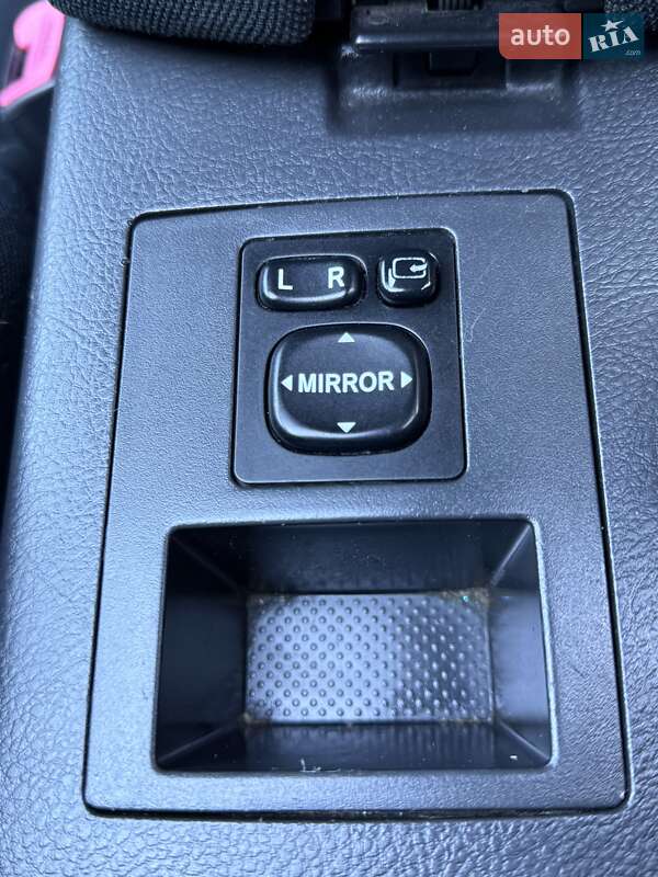 Позашляховик / Кросовер Toyota RAV4 2007 в Дніпрі