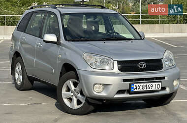 Внедорожник / Кроссовер Toyota RAV4 2005 в Киеве