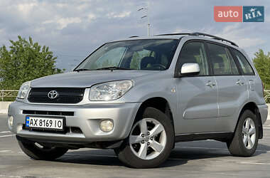 Внедорожник / Кроссовер Toyota RAV4 2005 в 