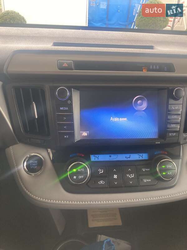 Позашляховик / Кросовер Toyota RAV4 2017 в Тячеві фото 3 Позашляховик / Кросовер Toyota RAV4 2017 в Тячеві