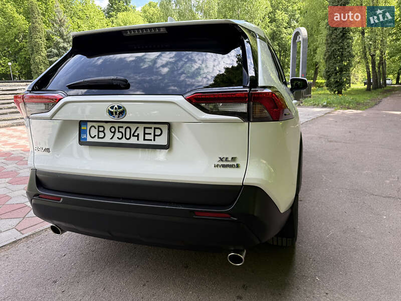 Позашляховик / Кросовер Toyota RAV4 2022 в Києві