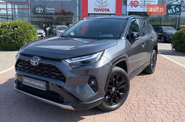 Внедорожник / Кроссовер Toyota RAV4 2023 в Хмельницком