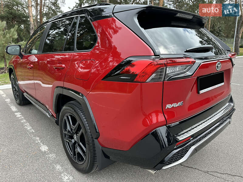 Внедорожник / Кроссовер Toyota RAV4 2024 в Киеве