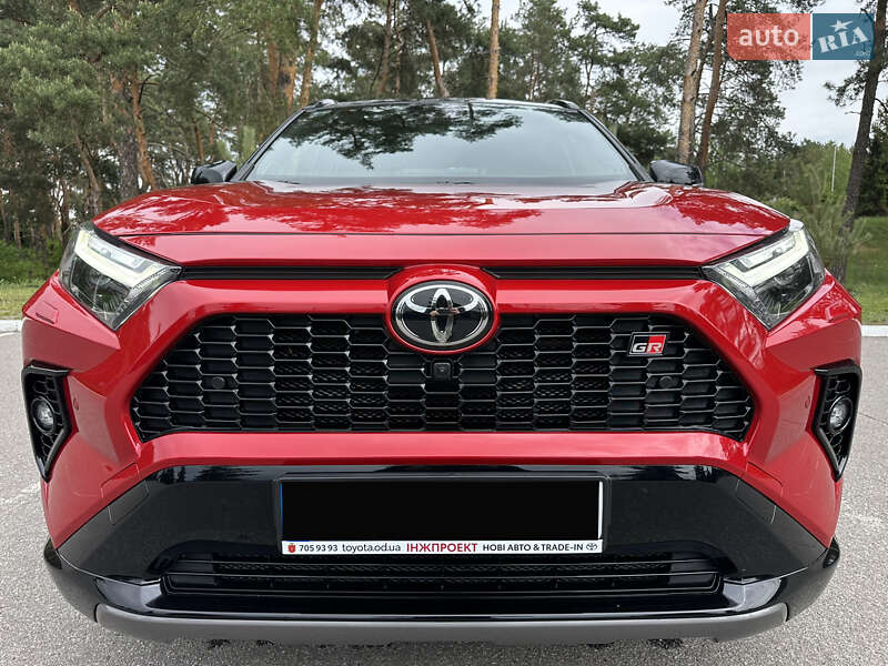 Внедорожник / Кроссовер Toyota RAV4 2024 в Киеве
