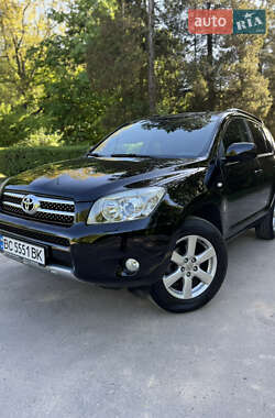 Внедорожник / Кроссовер Toyota RAV4 2008 в Львове