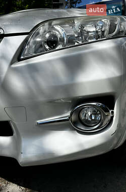 Внедорожник / Кроссовер Toyota RAV4 2011 в 